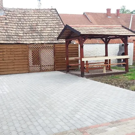 Apartment Mishelapart Keszthely