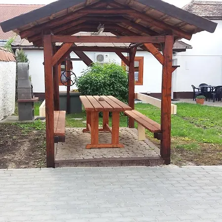 Mishelapart Apartment Keszthely
